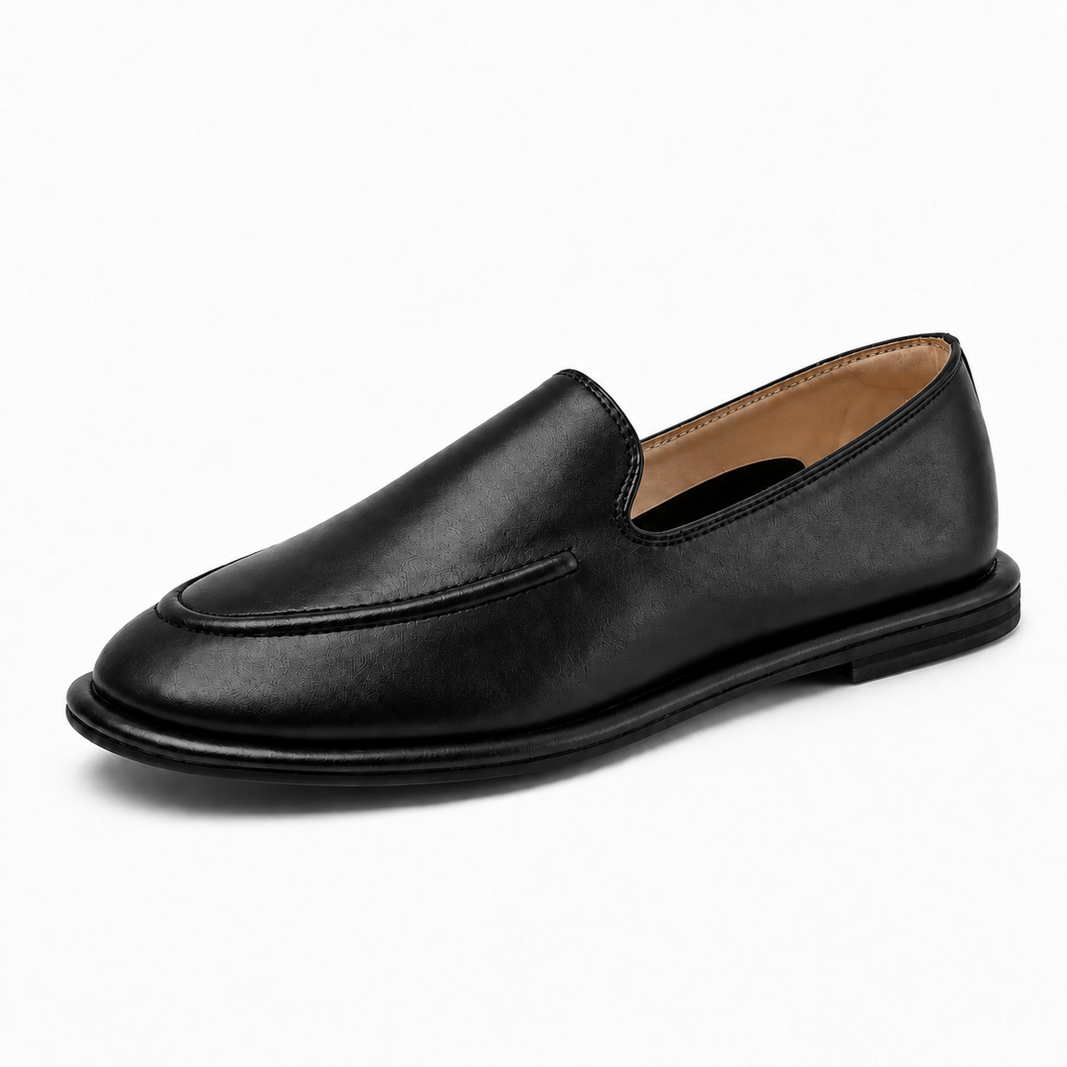 Titre SEO : Mocassin cuir souple noir finition premium | Description SEO : Mocassin noir femme en cuir souple avec doublure beige nette, design chic et confort absolu.